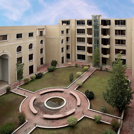 Avari Xpress, Islamabad 拉瓦尔品第 外观 照片