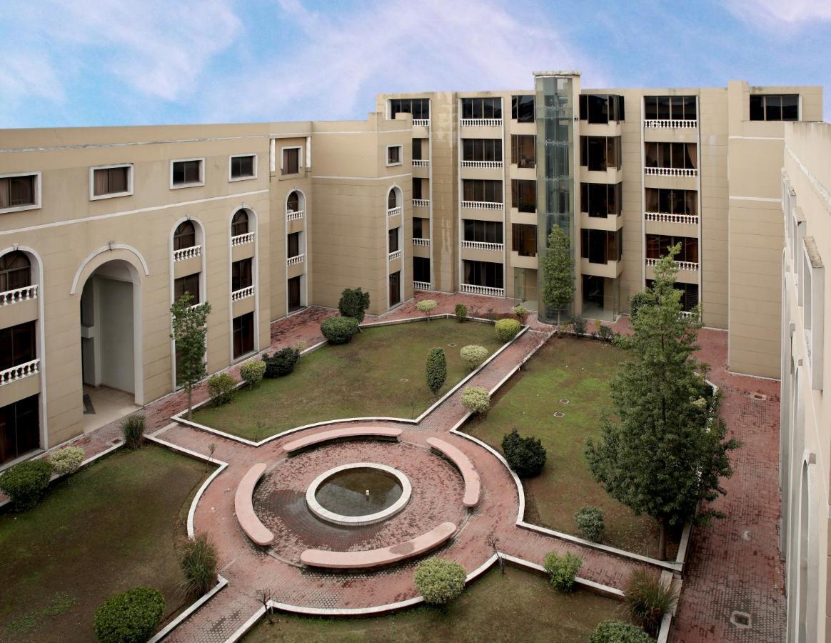 Avari Xpress, Islamabad 拉瓦尔品第 外观 照片