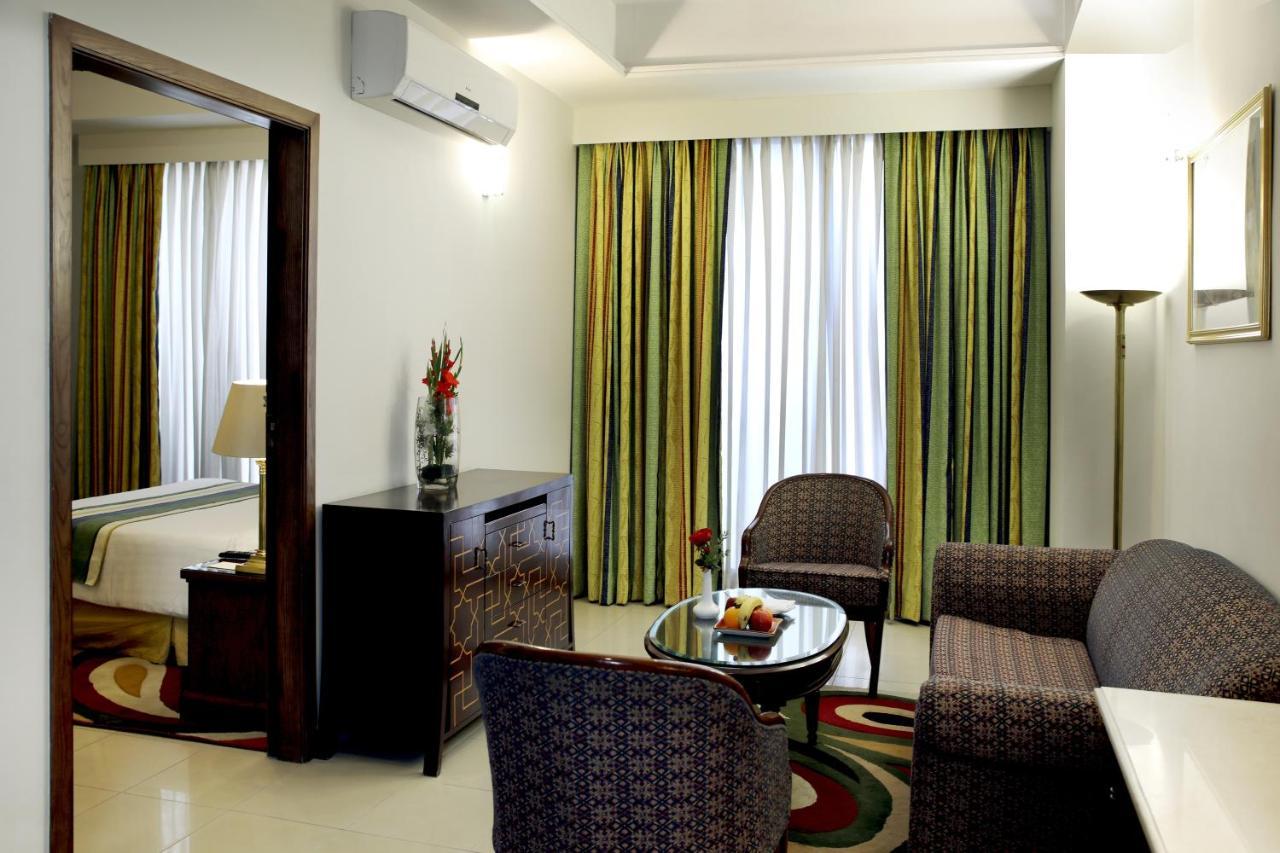 Avari Xpress, Islamabad 拉瓦尔品第 外观 照片